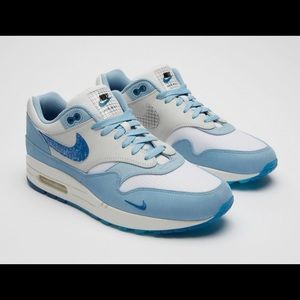 Brand new and authentic - Air Max 1 Air Max Day Blue Print - multiple sizes